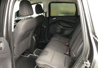 Подержанный автомобиль Ford Kuga 2016 года (12 фото)