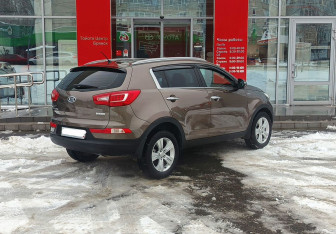 Подержанный автомобиль Kia Sportage 2011 года (5 фото)