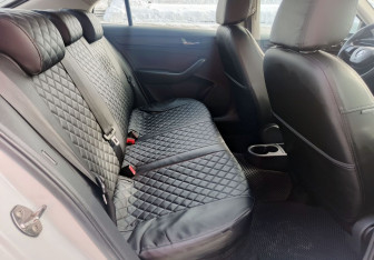 Подержанный автомобиль Skoda Rapid Liftback 2020 года (15 фото)