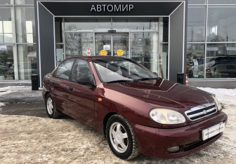 Подержанный автомобиль Chevrolet Lanos 2008 года (3 фото)