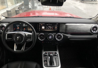 Подержанный автомобиль Tank 300 2023 года (11 фото)