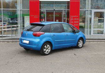 Подержанный автомобиль Citroen C4 Picasso 2011 года (5 фото)