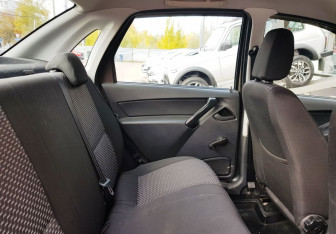 Подержанный автомобиль LADA (ВАЗ) Granta Sedan 2017 года (10 фото)