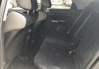 Подержанный автомобиль Honda Civic Hatchback 2008 года (11 фото)