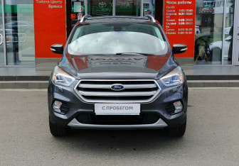 Подержанный автомобиль Ford Kuga 2017 года (2 фото)