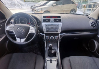 Подержанный автомобиль Mazda 6 Sedan 2008 года (14 фото)