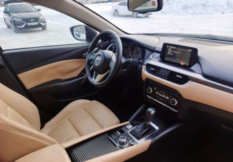 Подержанный автомобиль Mazda 6 Sedan 2016 года (14 фото)