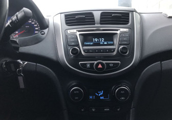 Подержанный автомобиль Hyundai Solaris Sedan 2016 года (14 фото)