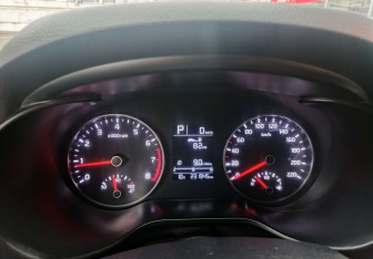 Подержанный автомобиль Kia Rio Sedan 2019 года (13 фото)