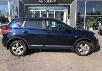 Подержанный автомобиль Nissan Qashqai 2009 года (4 фото)
