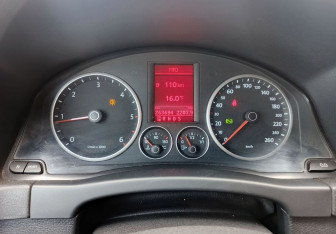 Подержанный автомобиль Volkswagen Tiguan 2008 года (13 фото)