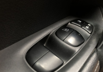 Подержанный автомобиль Nissan X-Trail 2019 года (13 фото)