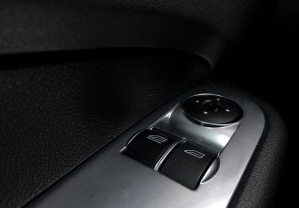 Подержанный автомобиль Ford Focus Hatchback 2010 года (13 фото)