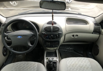 Подержанный автомобиль LADA (ВАЗ) Kalina Wagon 2010 года (10 фото)