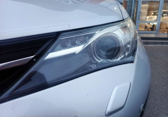 Подержанный автомобиль Toyota Auris Hatchback 2013 года (9 фото)