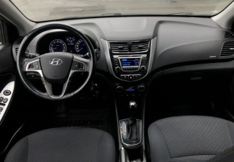 Подержанный автомобиль Hyundai Solaris Sedan 2016 года (10 фото)