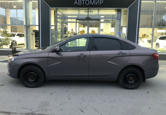 Подержанный автомобиль LADA (ВАЗ) Vesta Sedan 2017 года (8 фото)