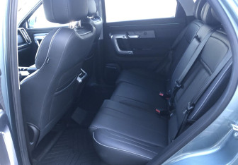 Подержанный автомобиль Jaecoo J7 2024 года (11 фото)