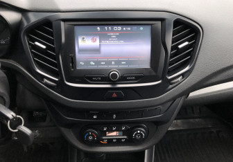 Подержанный автомобиль LADA (ВАЗ) Vesta Sedan 2017 года (13 фото)