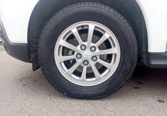 Подержанный автомобиль Mitsubishi ASX 2011 года (10 фото)