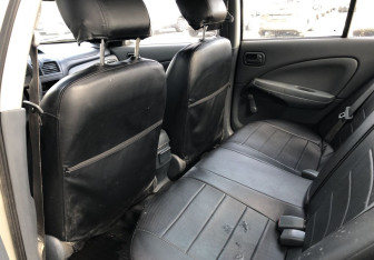 Подержанный автомобиль Nissan Almera Classic 2006 года (11 фото)