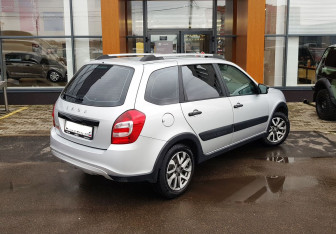 Подержанный автомобиль LADA (ВАЗ) Granta Wagon 2022 года (5 фото)