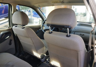 Подержанный автомобиль LADA (ВАЗ) Kalina Wagon 2011 года (10 фото)