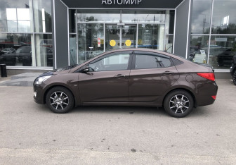 Подержанный автомобиль Hyundai Solaris Sedan 2016 года (8 фото)