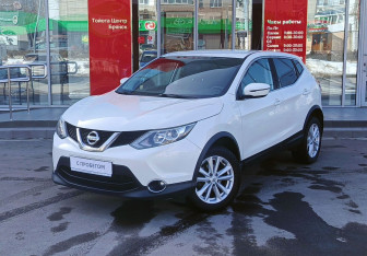 Подержанный автомобиль Nissan Qashqai 2016 года (1 фото)