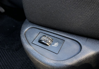 Подержанный автомобиль Peugeot 308 Hatchback 2010 года (15 фото)