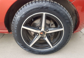 Подержанный автомобиль Ford Fusion 2007 года (12 фото)