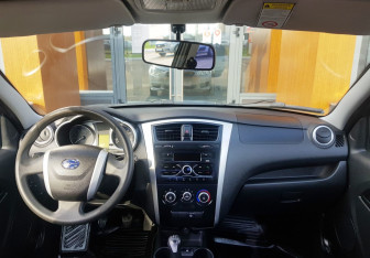 Подержанный автомобиль Datsun on-DO 2014 года (11 фото)