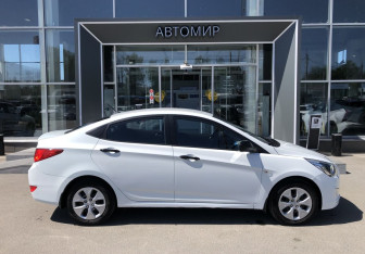 Подержанный автомобиль Hyundai Solaris Sedan 2014 года (4 фото)