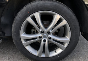 Подержанный автомобиль Nissan Murano Suv 2015 года (20 фото)