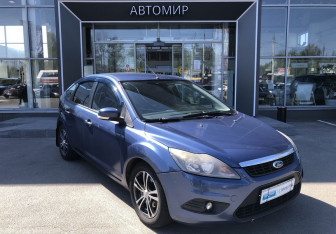 Подержанный автомобиль Ford Focus Hatchback 2009 года (3 фото)
