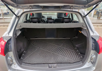 Подержанный автомобиль Peugeot 4008 2012 года (12 фото)