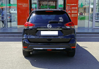 Подержанный автомобиль Nissan X-Trail 2019 года (6 фото)