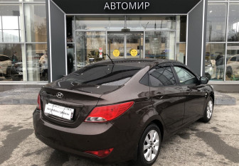 Подержанный автомобиль Hyundai Solaris Sedan 2016 года (5 фото)