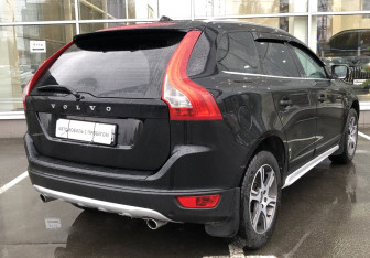 Подержанный автомобиль Volvo XC60 2012 года (5 фото)