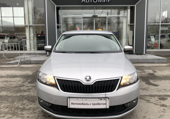 Подержанный автомобиль Skoda Rapid Liftback 2019 года (2 фото)