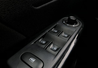 Подержанный автомобиль Renault Kaptur 2018 года (13 фото)