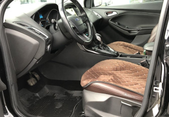 Подержанный автомобиль Ford Focus Sedan 2019 года (9 фото)