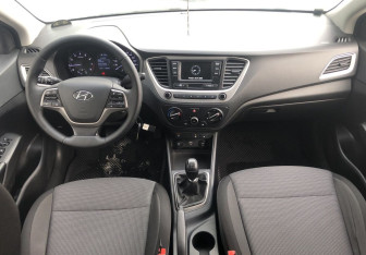 Подержанный автомобиль Hyundai Solaris Sedan 2019 года (9 фото)