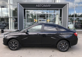 Подержанный автомобиль LADA (ВАЗ) Vesta Sedan 2017 года (8 фото)