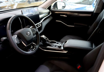 Новый Toyota Highlander 2026 (9 фото)
