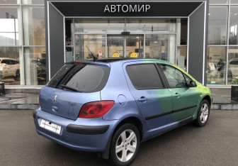 Подержанный автомобиль Peugeot 307 Hatchback 2002 года (5 фото)