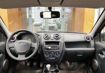 Подержанный автомобиль LADA (ВАЗ) Granta Liftback 2015 года (11 фото)