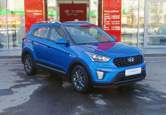Подержанный автомобиль Hyundai Creta 2021 года (3 фото)