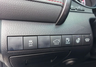 Подержанный автомобиль Toyota Camry Sedan 2021 года (19 фото)