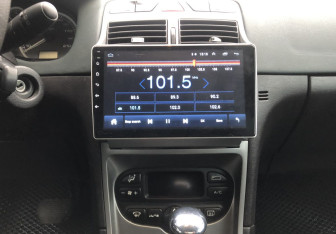 Подержанный автомобиль Peugeot 307 Hatchback 2002 года (14 фото)